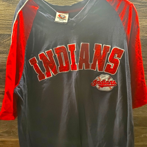 Other - Vintage Cleveland Indians Men's Size Medium Shirt Embroidered